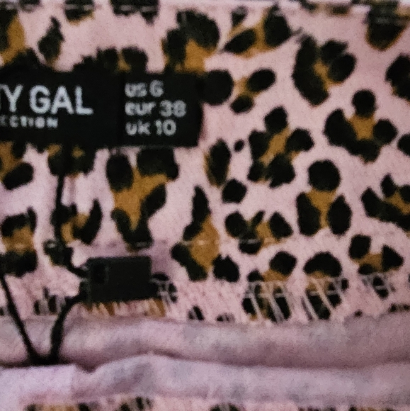 Nasty Gal Leopard Print Pink Skirt Zipper Front Size 6 NWT Nordstoms - Picture 6 of 8